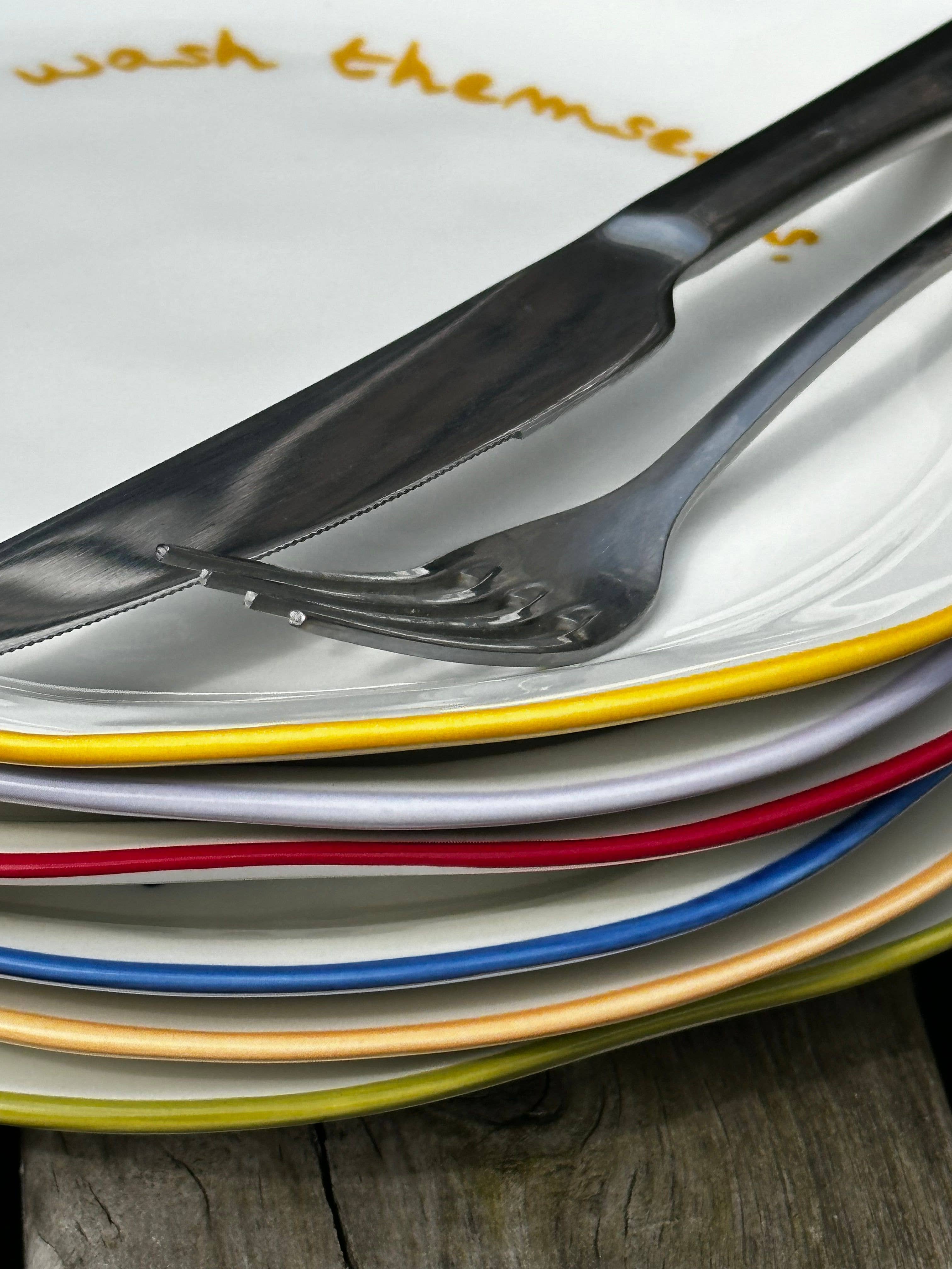 Statement Plate - 'these dishes won't wash themselves.'