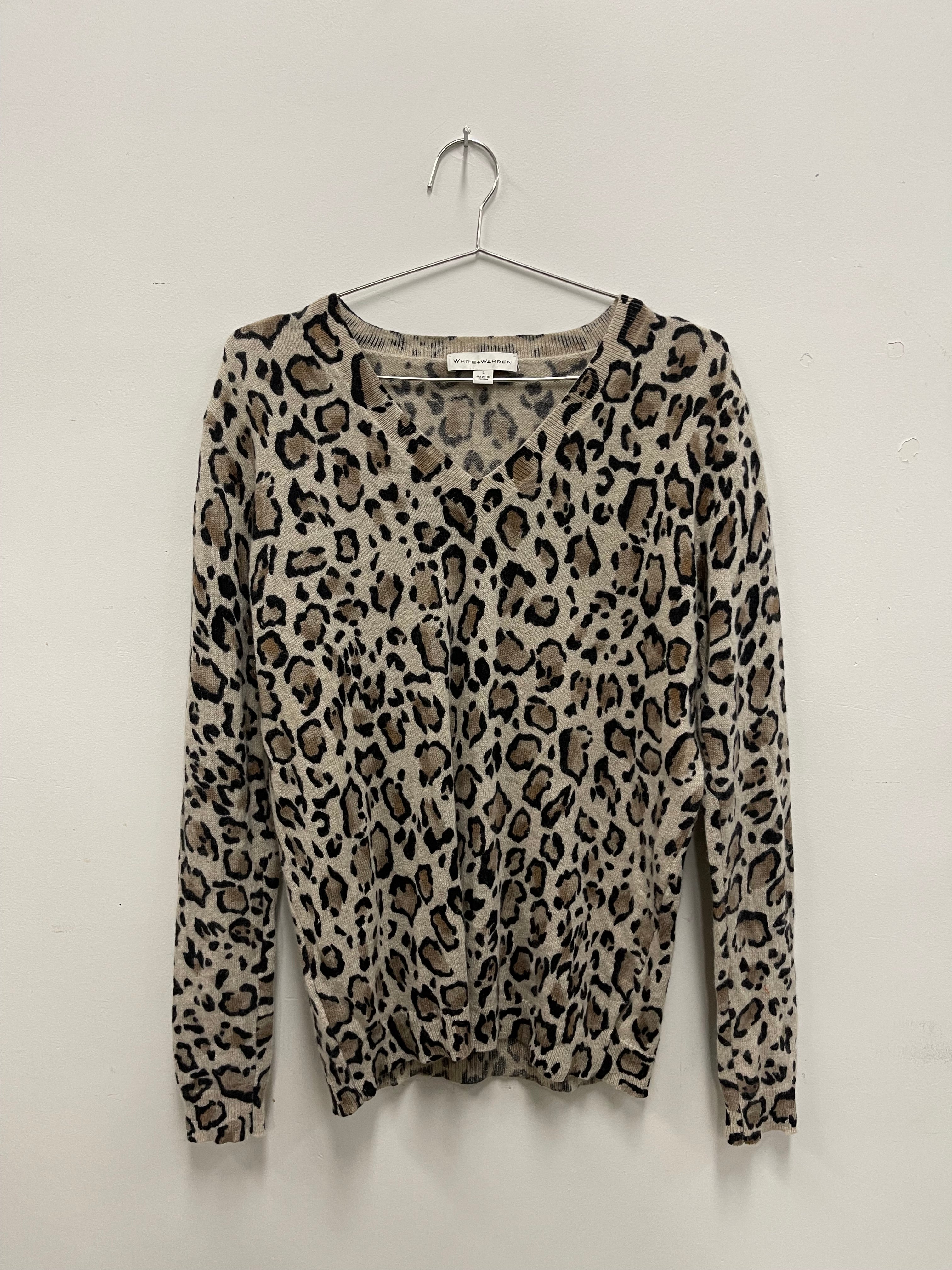 White and Warren Leopard Print L