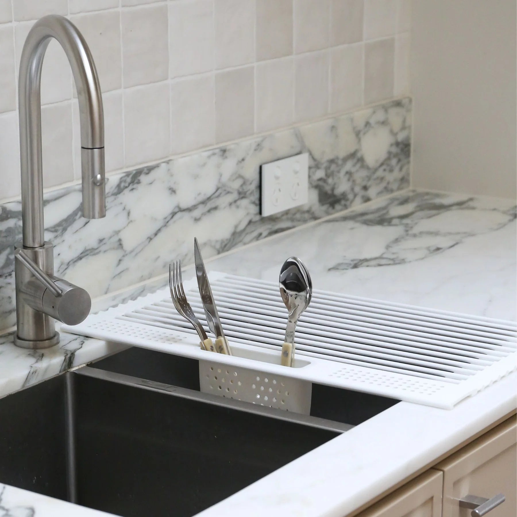 Folding Dish Rack w/ Cutlery Holder