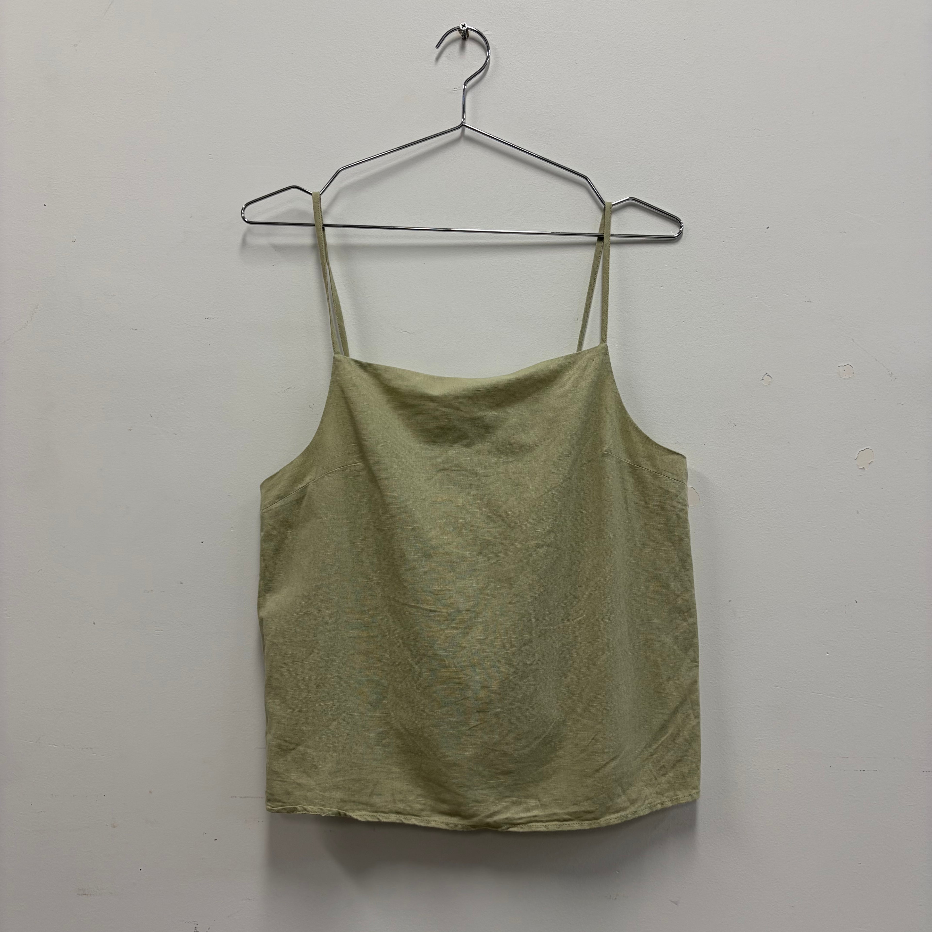 Status anxiety tank - M