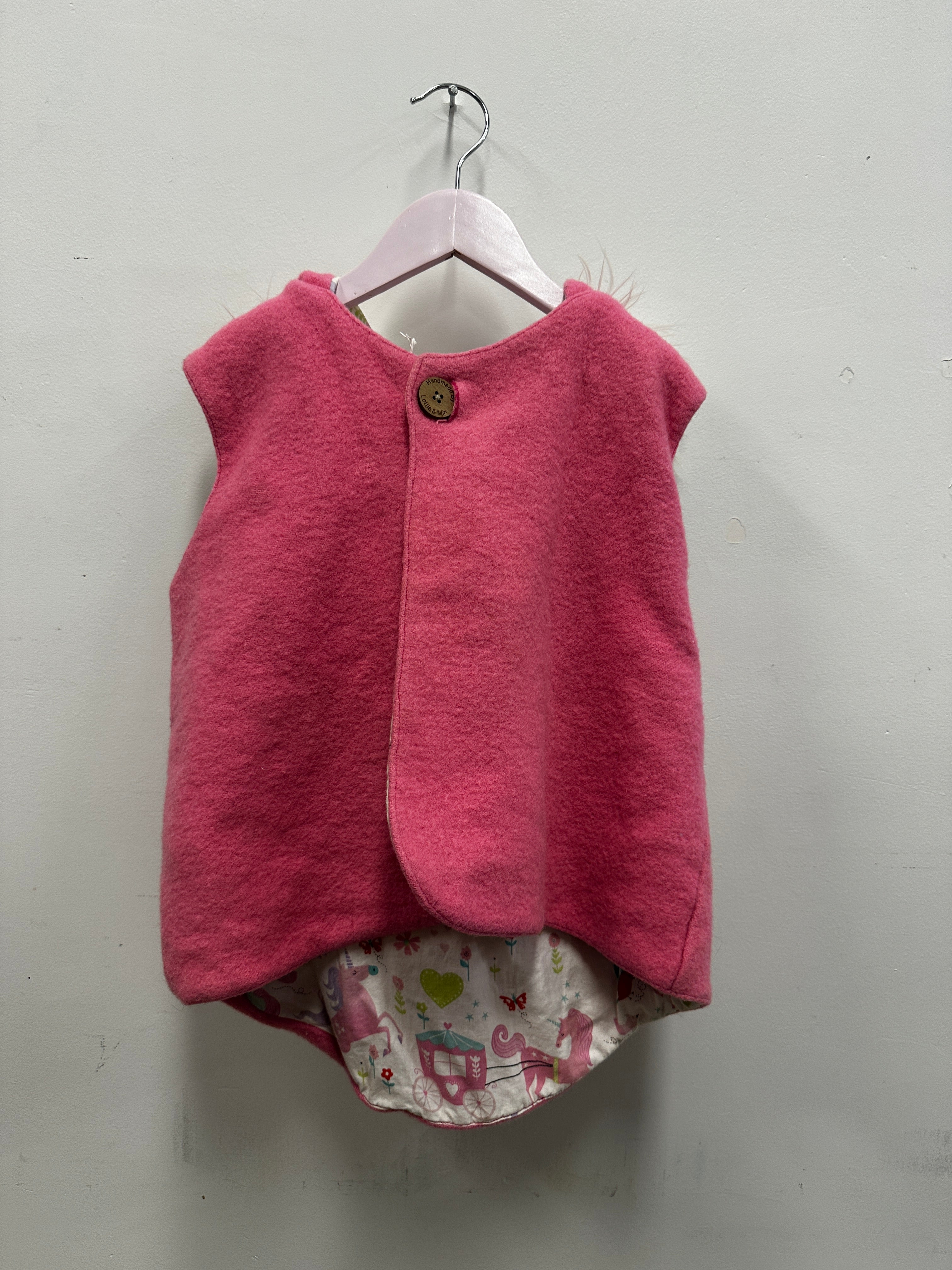 Kids Lottie and Min Vest - 8