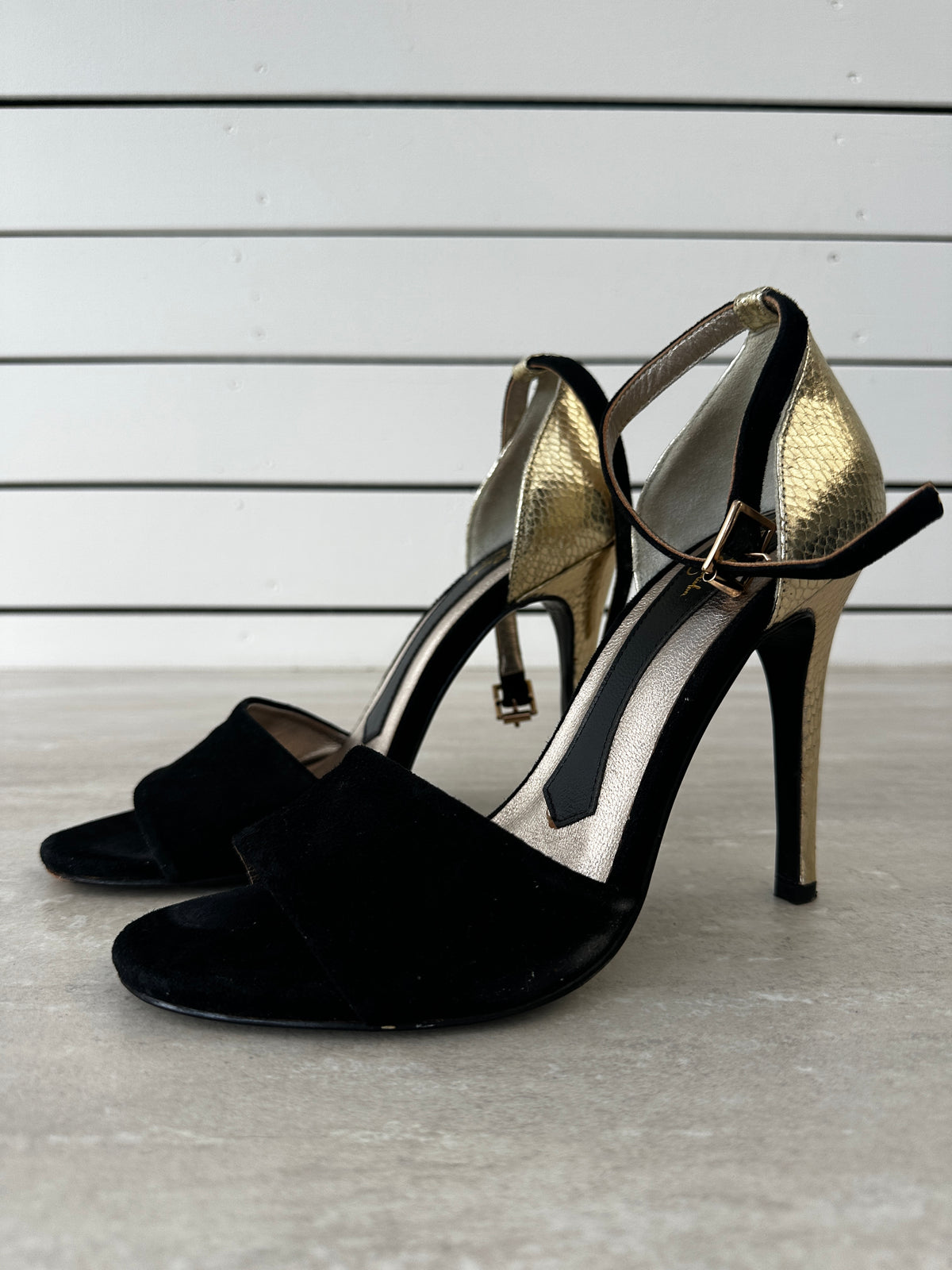 Leona Edmiston Suede and Gold Heels - 38