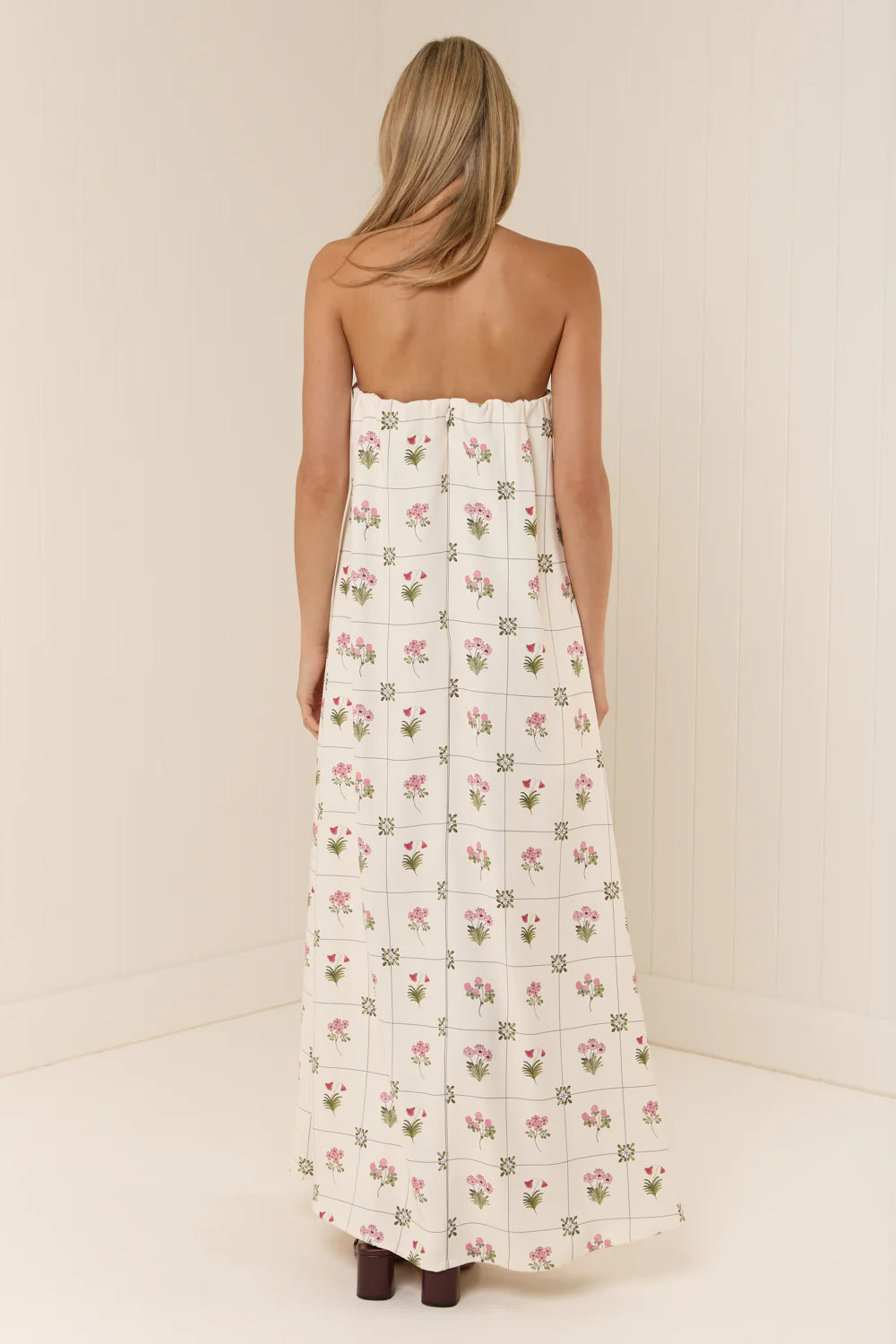 Alessia Dress Flower Ceramics