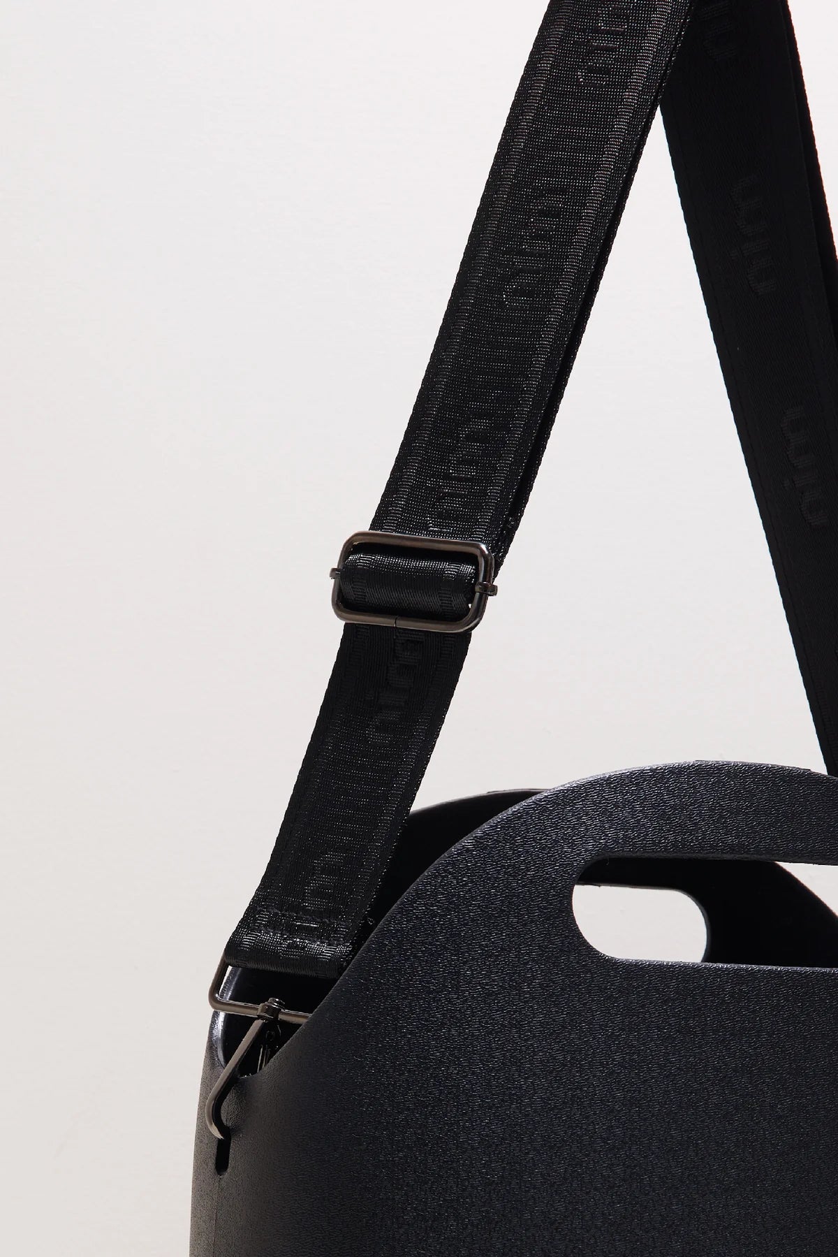 Shoulder Strap - BLACK/GUNMETAL MONO