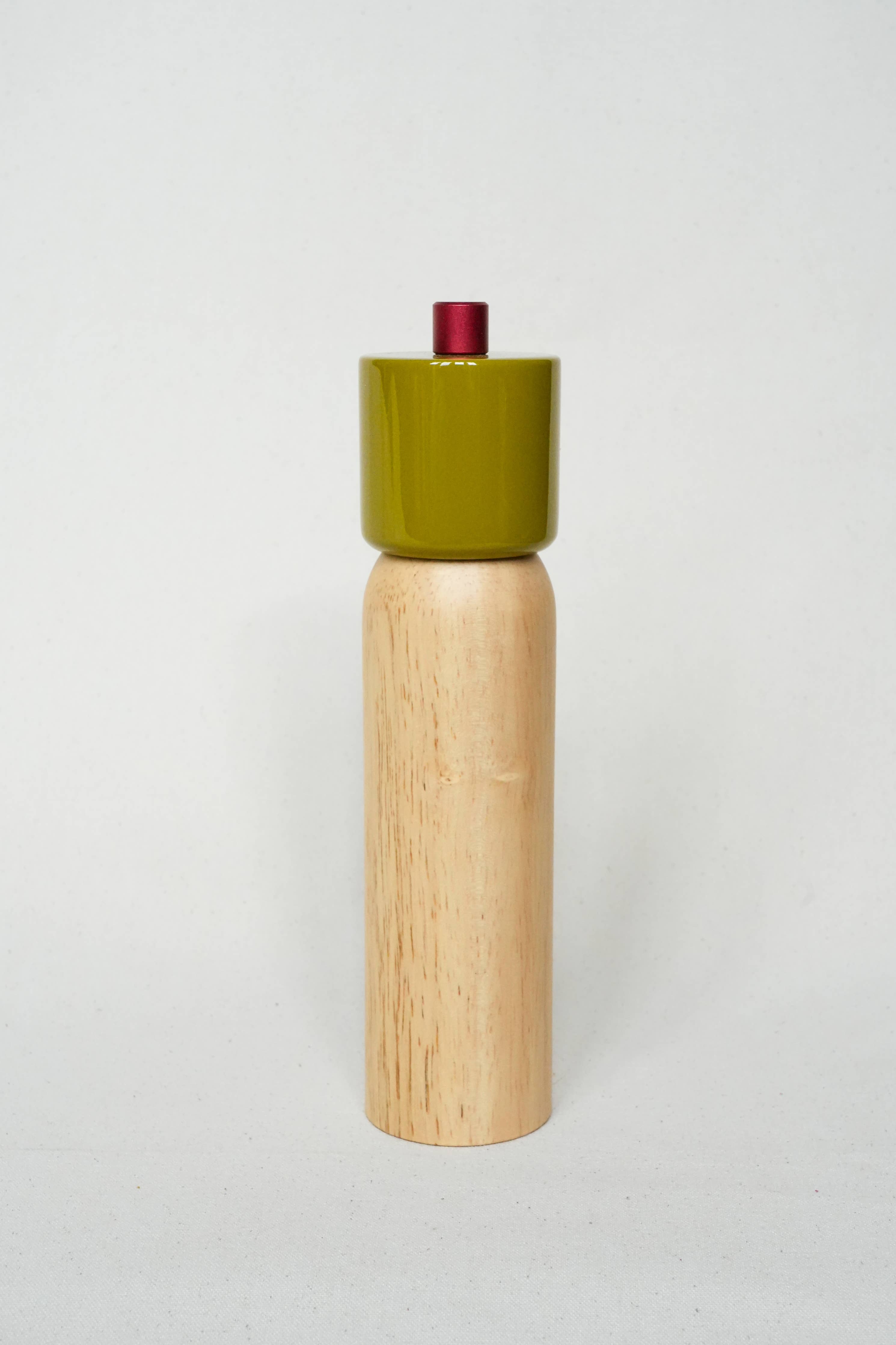 New! Salt & Pepper Grinder - Olive & Red: Medium
