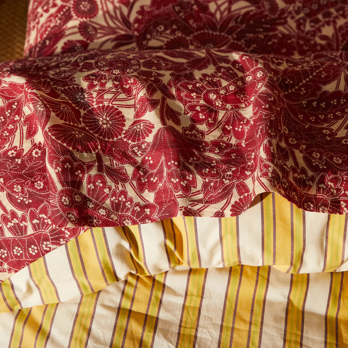 Lucia Linen Sheets - Crimson